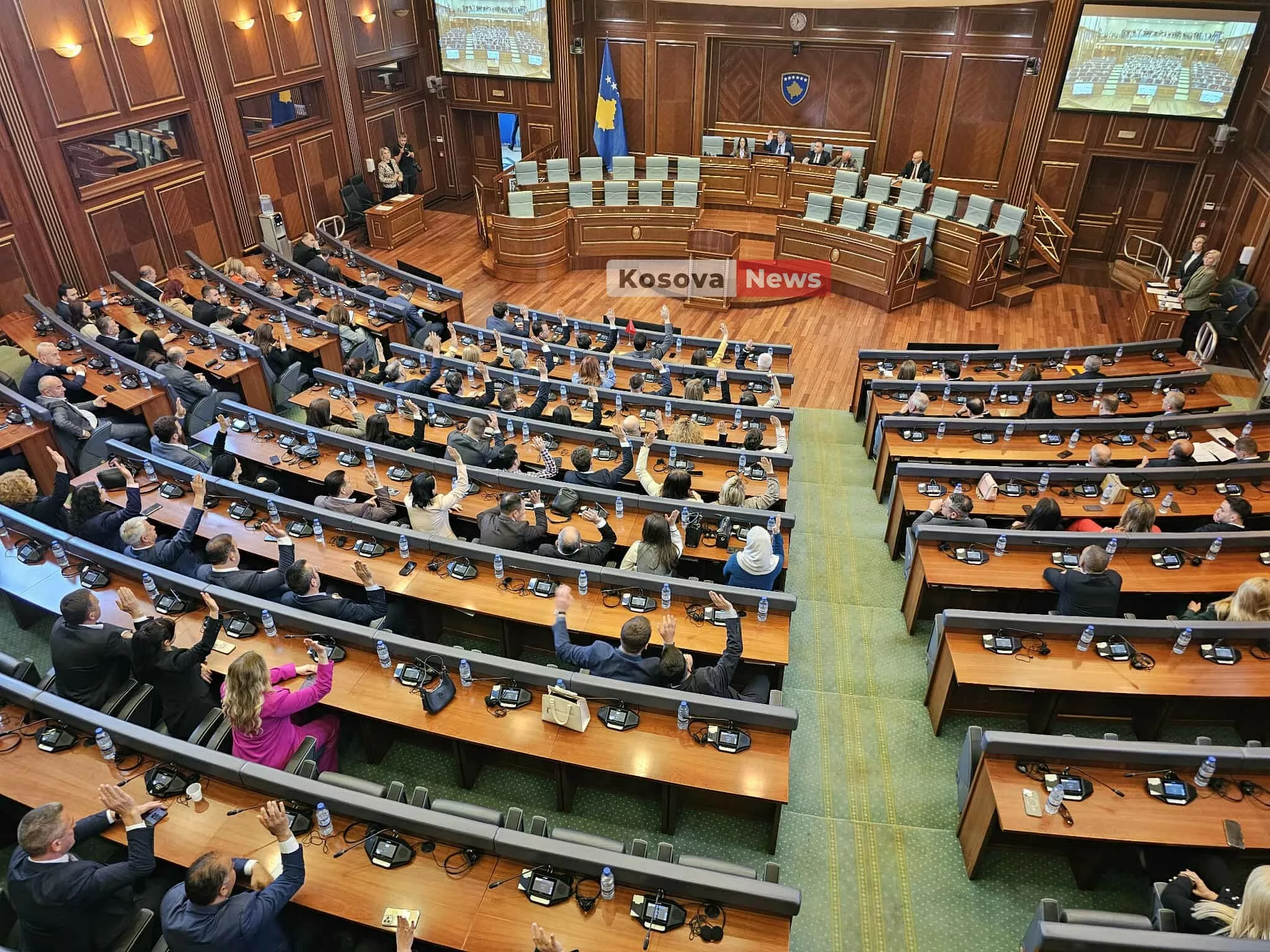 Kuvendi mban sot seancë, temë edhe çmimi i naftës
