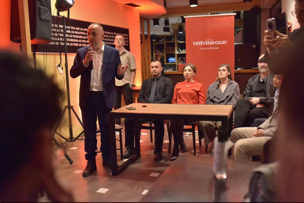 Haskuka nga takimi me të rinjtë: Ëndrrat e tyre ne të njejtën vijë me vizionin e Albin Kurtit