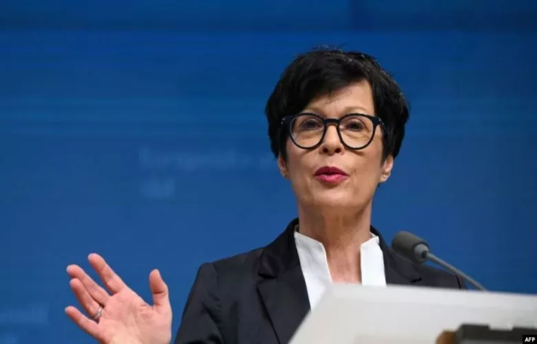 Marta Kos sot në Kosovë, takohet me Haxhiun dhe Kurtin