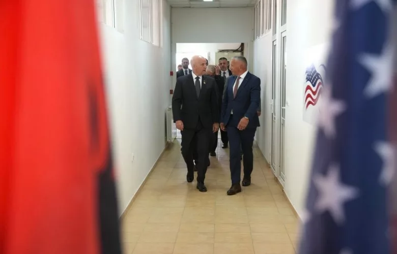 Kamberi pas takimit me kongresmenët: Shqiptarët po përballen me diskriminim
