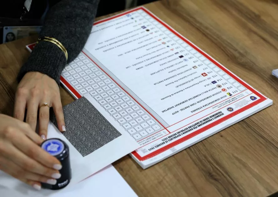 Aprovohen rreth 100 mijë kërkesa për votim jashtë Kosovës, prijnë nga Gjermania e Zvicra