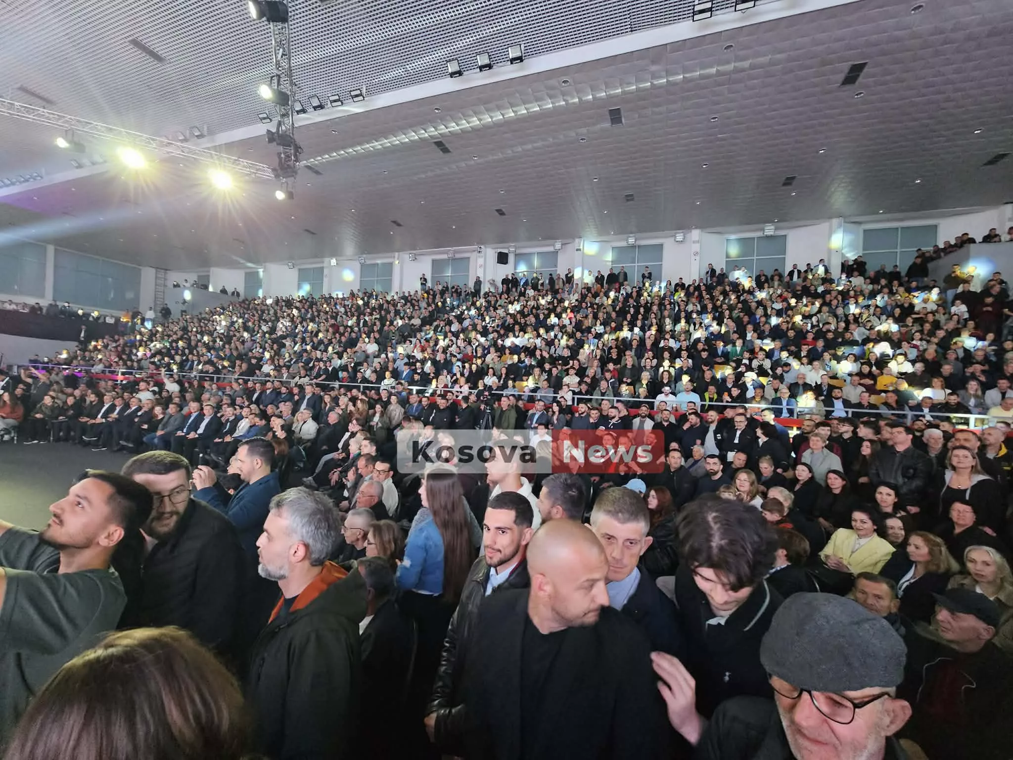 Kurti: Opozita po vazhdon me bllokimin e shtetit, duke e parë si pronë të pakicës dhe privilegj për pushtet